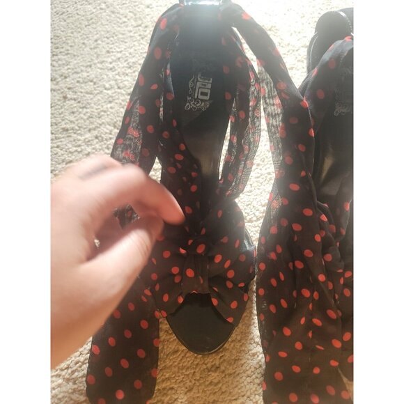 Jennifer Lopez Strappy Heels. Ankle Tie. Polka Dots. 8.5 - Picture 3 of 9